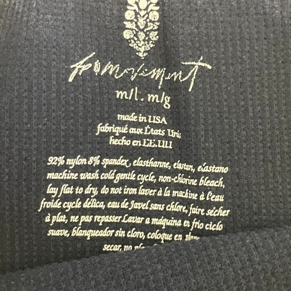 FREE PEOPLE MOVEMENT HAPPINESS DISTRESSED BLACK SQUARE NECK CROP SZ:M/L … - Picture 7 of 12